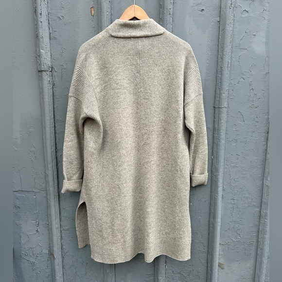 Athleta Spirit Wool Cashmere Grey Cardigan, size Small - Picture 4 of 10
